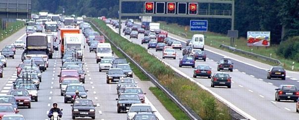 Auch im europäischen Ausland müssen Autofahrer im Sommer mit Staus auf den Autobahnen rechnen. Foto: Auto-Reporter/ADAC 